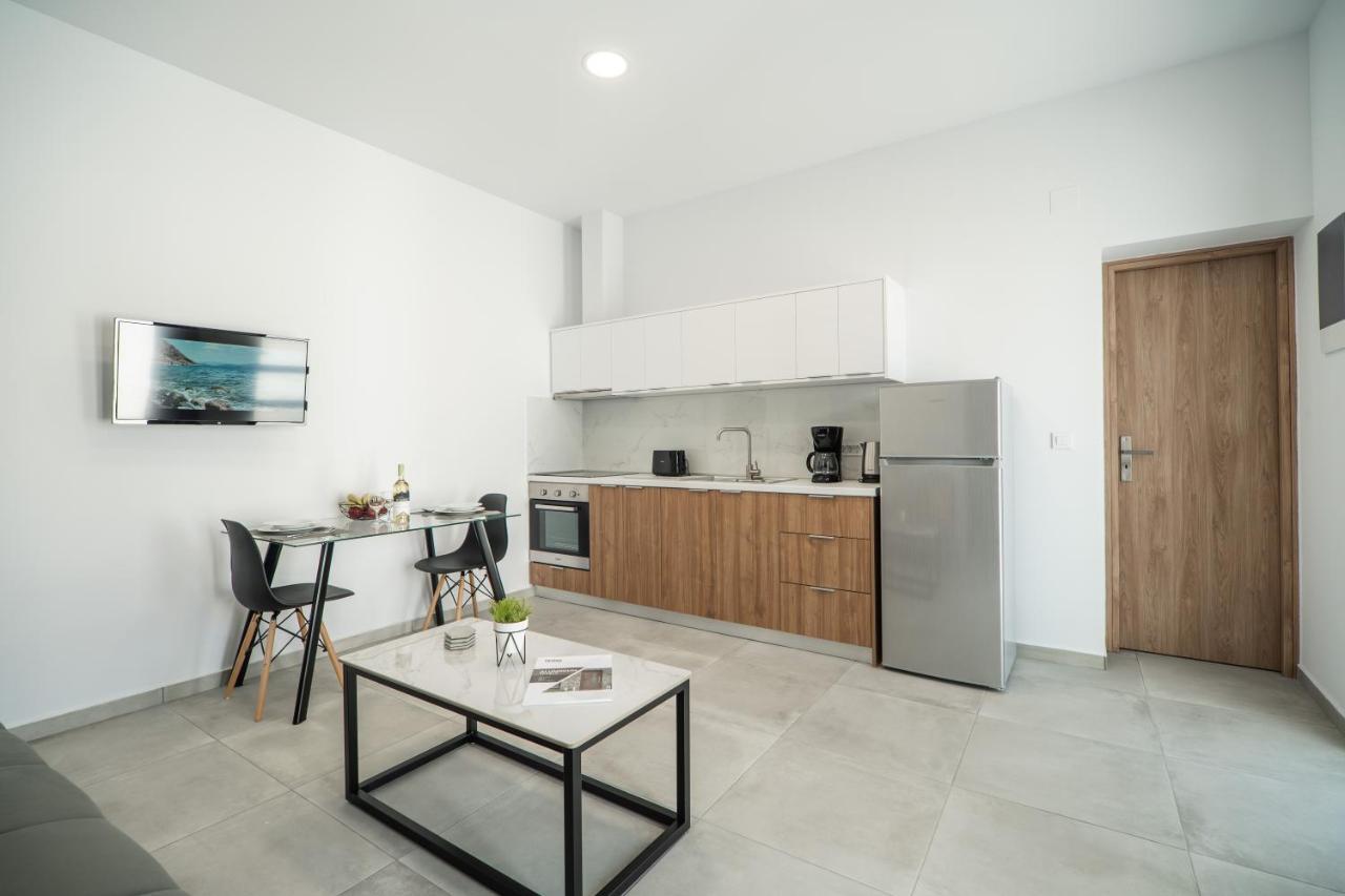 Kiani Apts 칼리베스 외부 사진